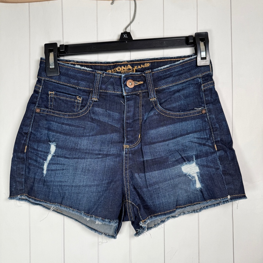 Arizona Jeans Co Dark Wash Cotton Denim Distressed Jean Shorts Summer Cut-Offs 1